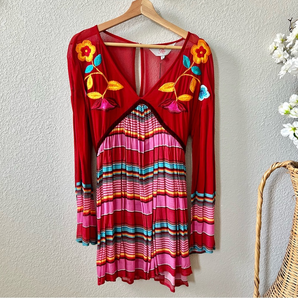 NEW Roja Sunset Saltillo Tunic Size Large Red Embroidered Serape Stripe Western